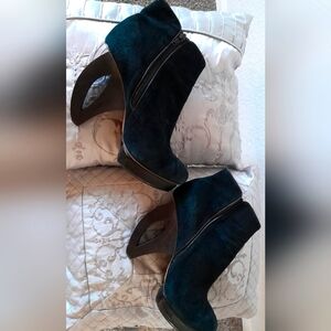 Elegant Black Ankle Boots By DV